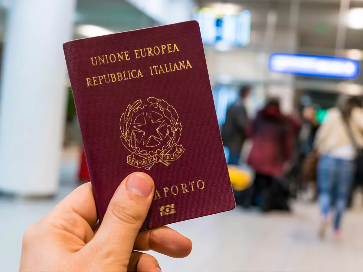 Documenti di viaggio per gli Stati Uniti 4 Passaporto elettronico per Stati Uniti