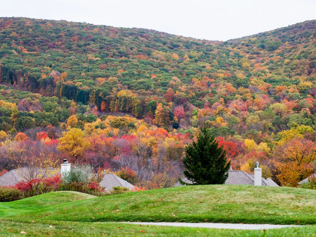 Foliage in New England: i posti migliori per lo spettacolo autunnale 11 foliage in connecticut nel new england, usa