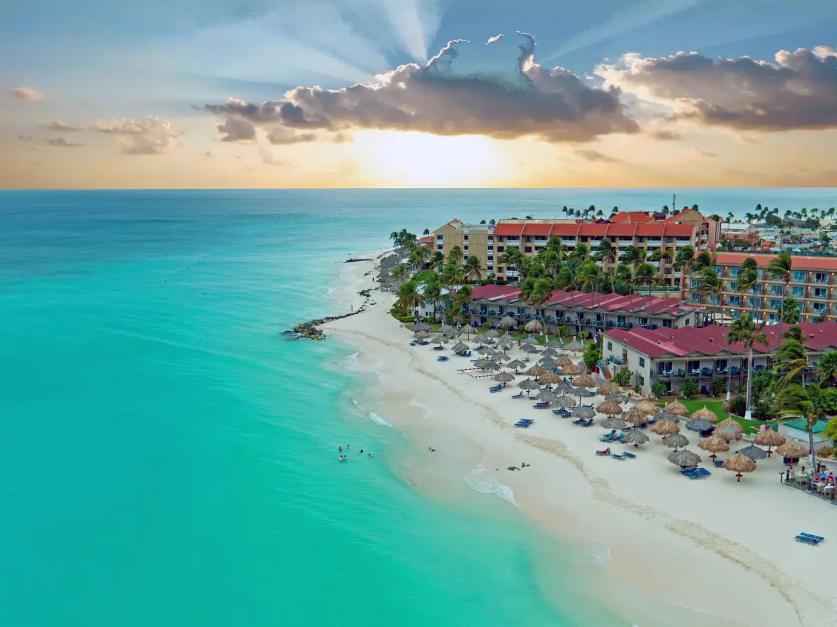 Vacanza di natale e capodanno ai Caraibi: come concludere l’anno con un viaggio di lusso 21 Natale e Capodanno ai Caraibi Aruba