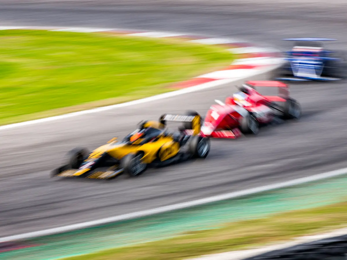 Gran Premio Formula 1 di Las Vegas 2026: tra emozioni a bordo pista e tour per viaggi esclusivi 6 itinerari ed esperienze esclusive al gran prmeio formula 1 di las vegas 2026